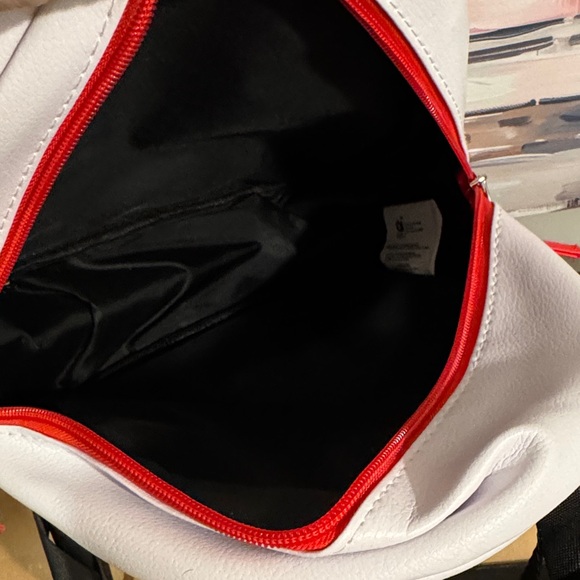 Hello Kitty Mini Backpack - Picture 8 of 10